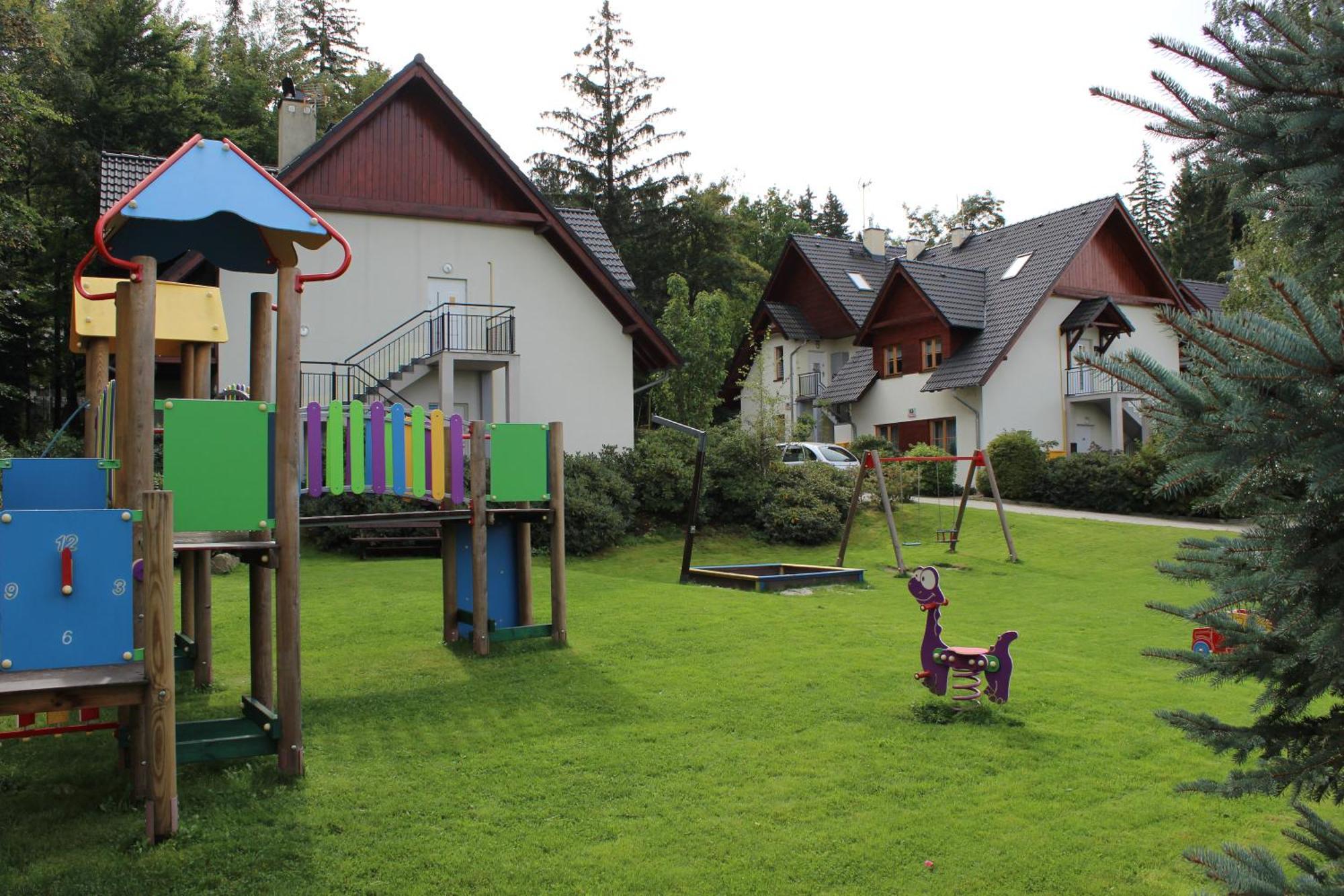 Apartament Bialy Na Osiedlu "Apartamenty Pod Sniezka" Karpacz Exterior foto